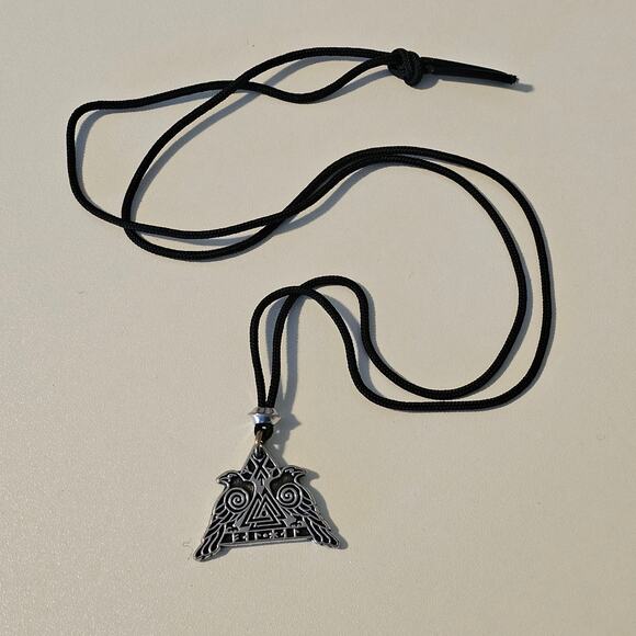 Odin's Raven Pewter Valknut Necklace from Norse Mythology - Picture 8 of 8